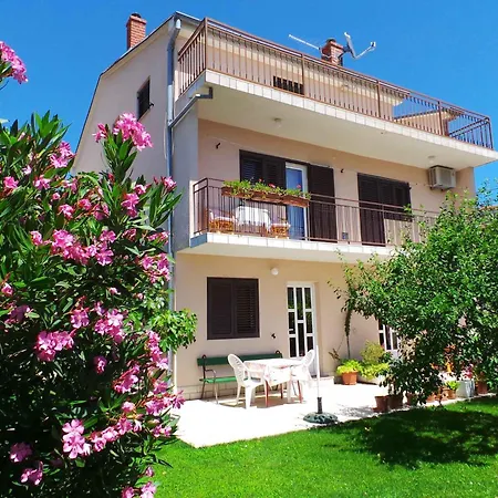 In 38122 Apartament
