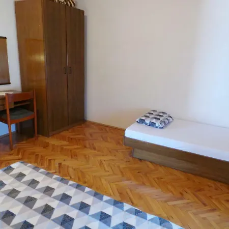 In 38122 Apartament *